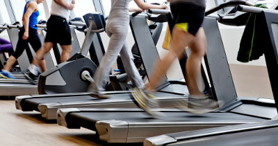 People running treadmills